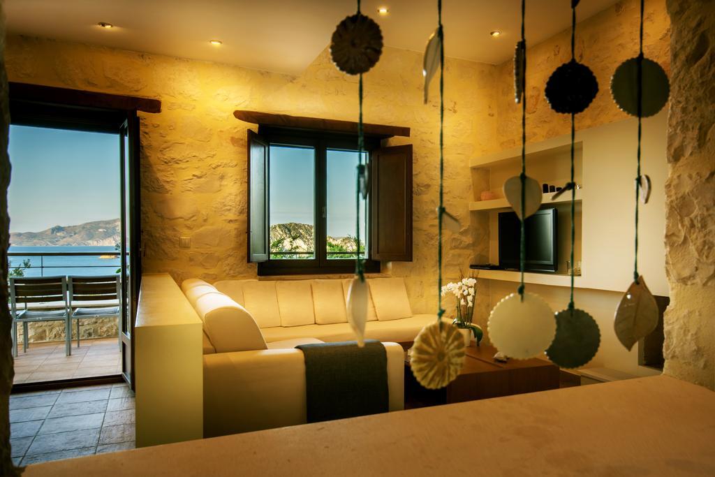 Exensian Villas & Suites Marathias  Exterior photo
